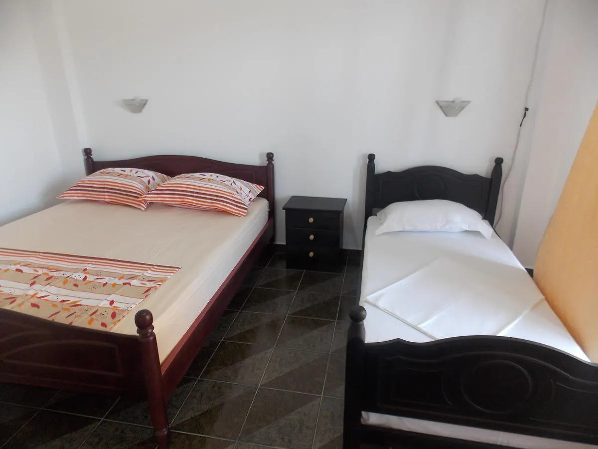 Infinity Saranda Hotel