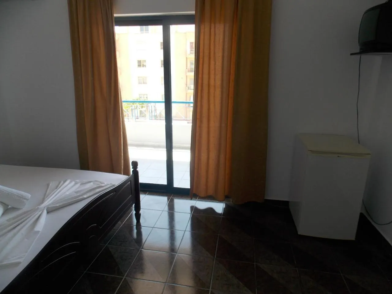 Infinity Saranda Hotel 3*, Sarande
